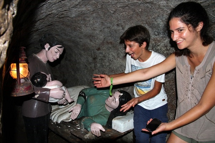 Dong Hoi to Hue by private car