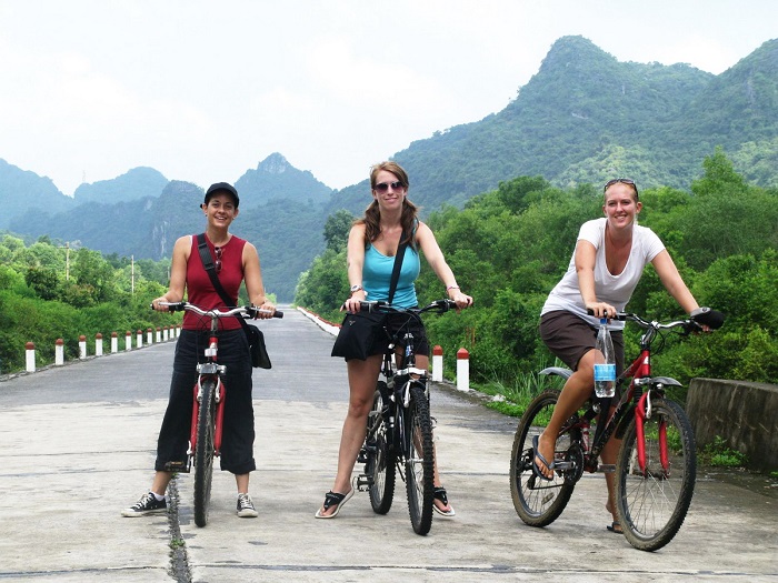 The best way to travel from Hoi An to Hue