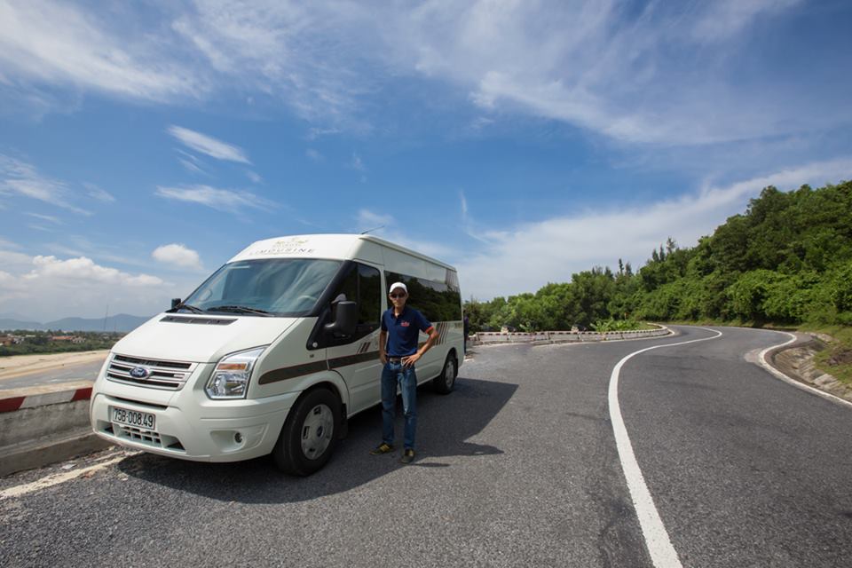 Luxury Dcar at Hai Van pass