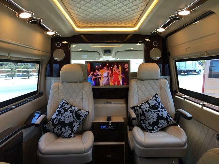 Vietnam luxury limousine car transfers