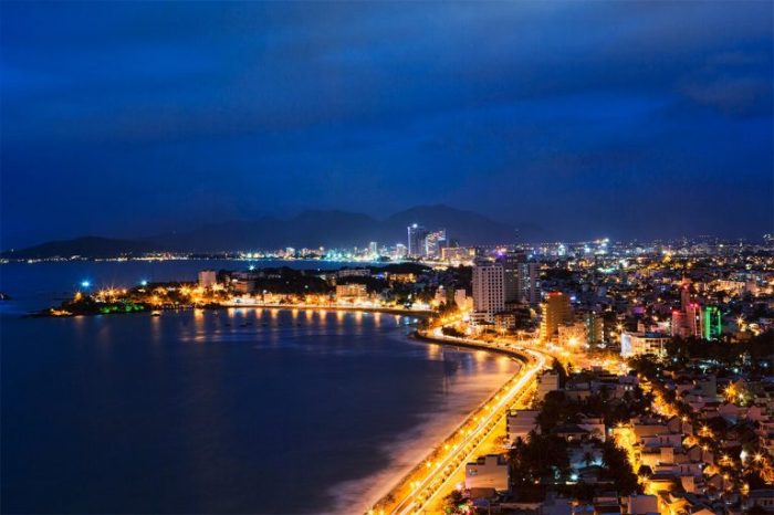 Nhatrang to saigon by private car