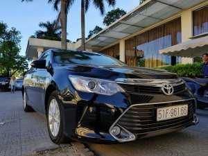 Toyota Camry-Vietnam Locals