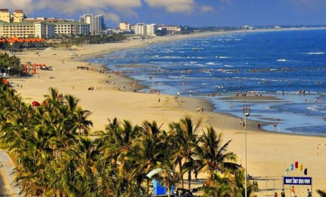 Travel from Hue to Hoi An- Hoi An Private Car