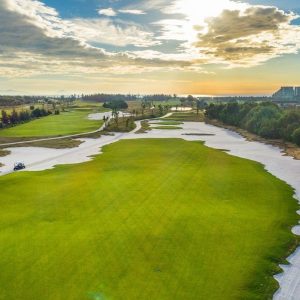 Da Nang To Vinpearl Golf Nam Hoi An On Private Car - Hoi An Private Car