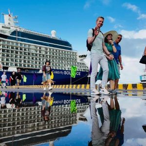 Chan May Port To Hue Tour - Hoi An Private Car