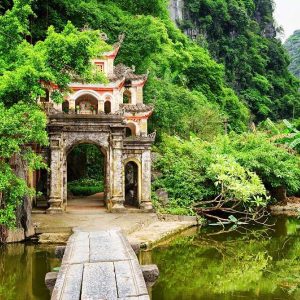 Tam Coc Bich Dong Pagoda Ninh Binh