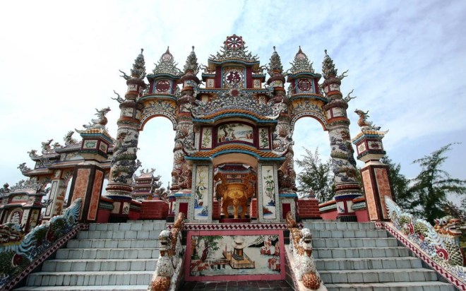 An-Bang-Cemetery-City-Of-Ghosts-Hue-Hoi-An-Private-Car