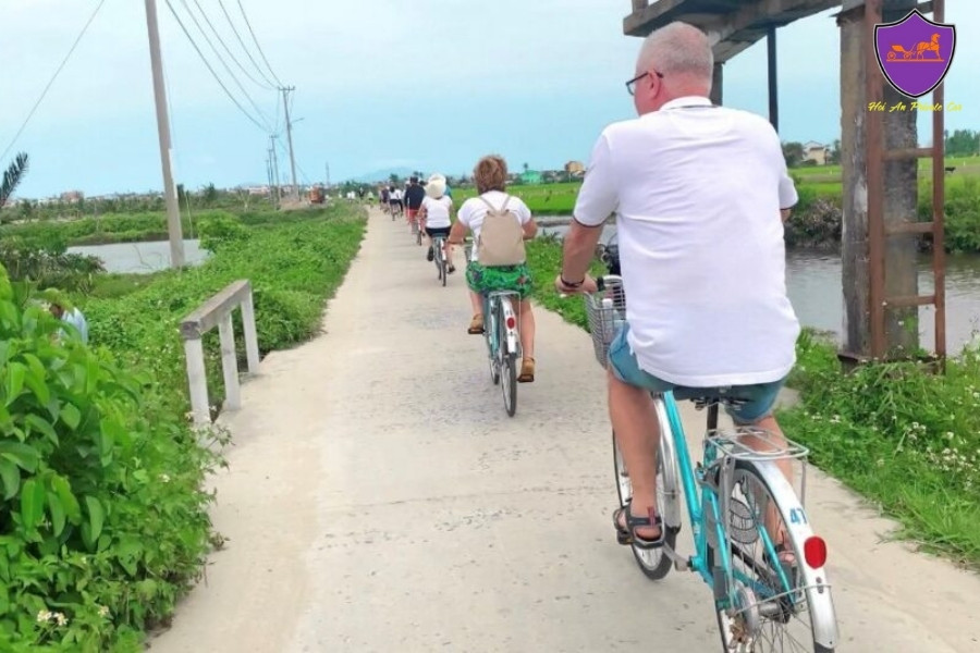 Cam Nam Island cycling tour - Hoi An Private Car