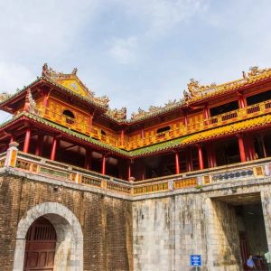 Hue Imperial City Walking Tour - Hoi An Private Car
