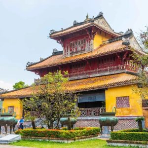 Hue Imperial City Walking Tour - Hoi An Private Car