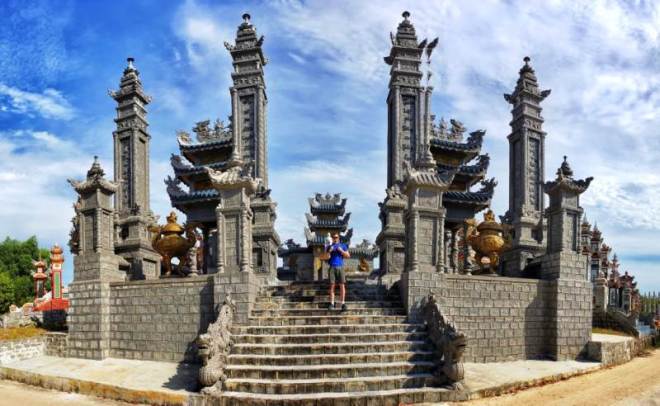 An-Bang-Cemetery-City-Of-Ghosts-Hue-Hoi-An-Private-Car