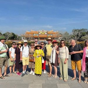 Central Coast Vietnam Holiday 8 Days Package Tour - Hoi An Private Car