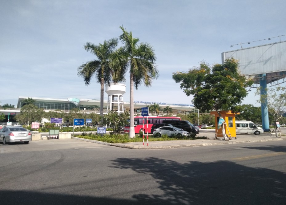 Da-Nang-Airport-To-Hoi-An-Transfer-Hoi-An-Private-Car-Travel-Transports
