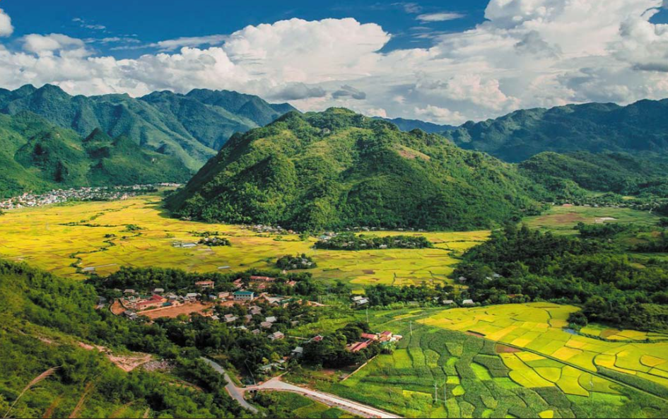 Vietnam Unique Tour-20 days explore Vietnam-Hoi An Private Car