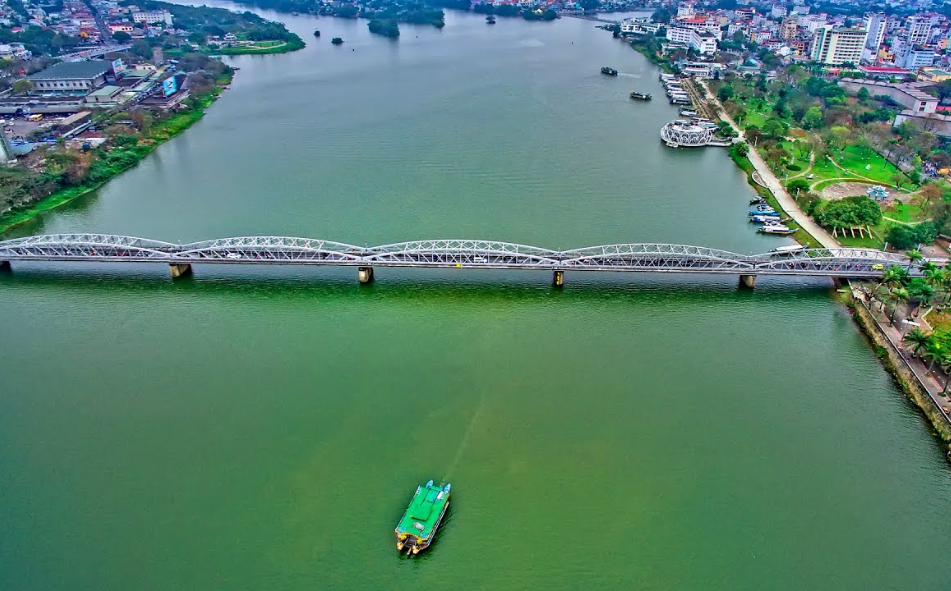 Tour Vietnam Unique-Hoi An Private Car