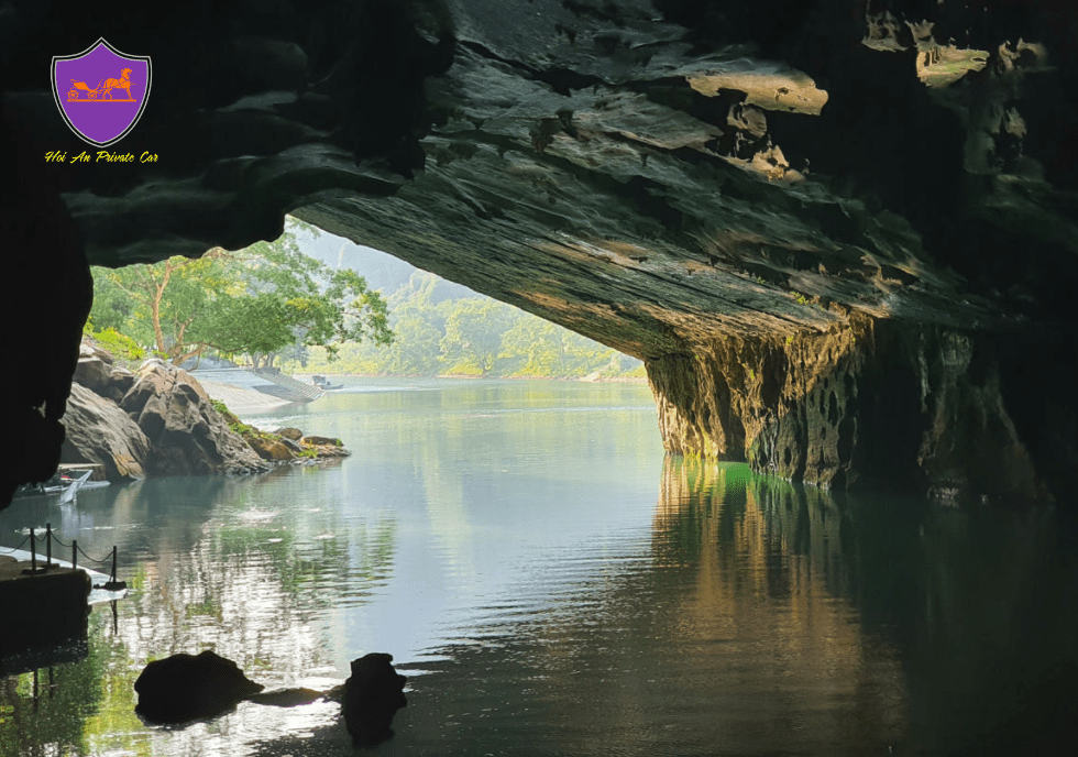 Phong Nha to Hoi An By Private Car- Hoi An Private Car
