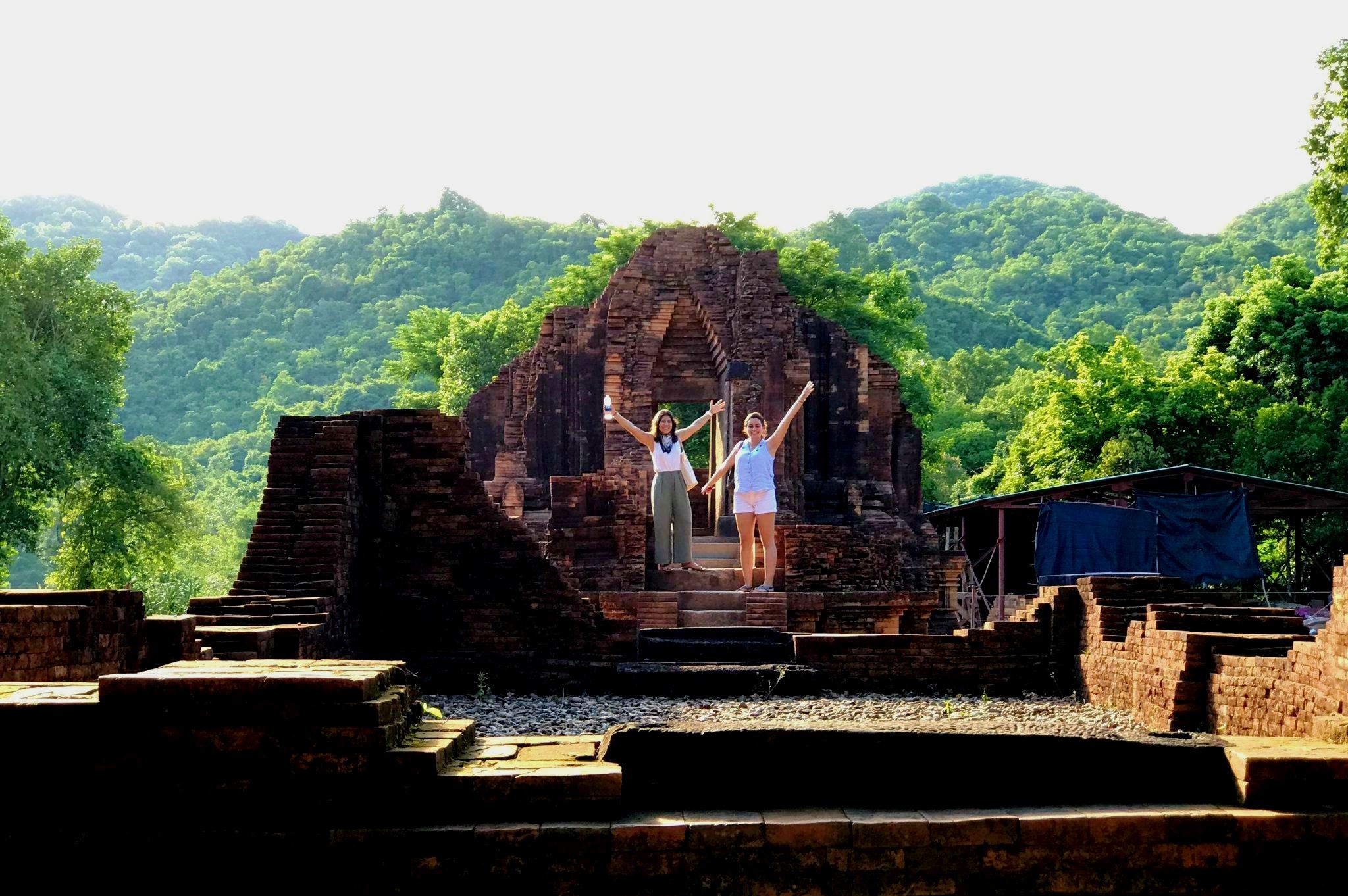 Central-Vietnam-Tour-Package-5-Days-Hoi-An-Private-Car-Travel-Transport