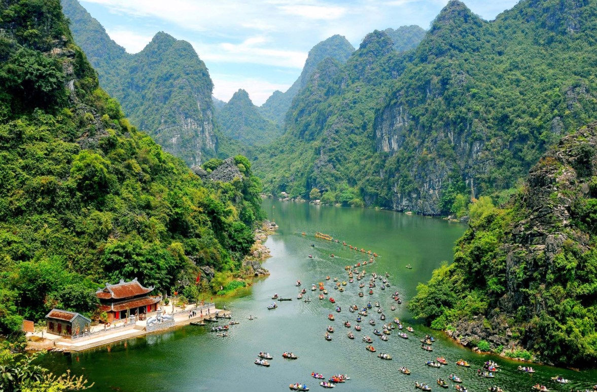 Hanoi to Hoa Lu- Tam Coc- Ninh Binh Private Car- Hoi An Private Car