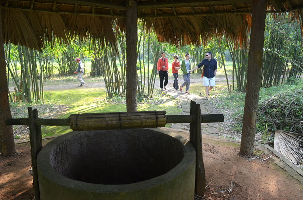 Hue DMZ Tour-Vietnam DMZ Tour - Hoi An Private Car
