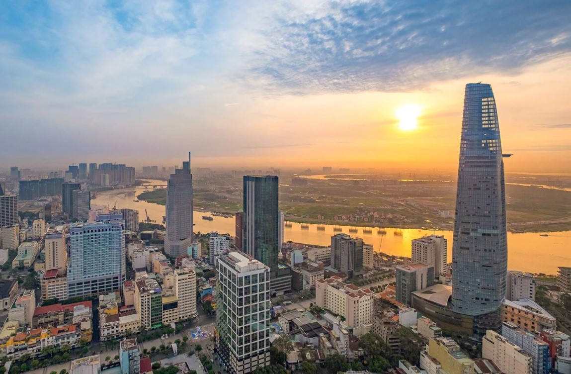 Nha-Trang-To-Saigon-By-Private-Car-Hoi-An-Private-Car