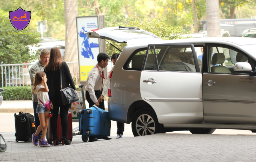 Hue airport transfer- Hoi An Private Car