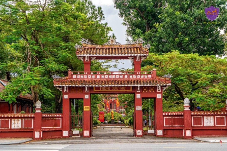 Quoc Hoc High School - Hoi An Private Car