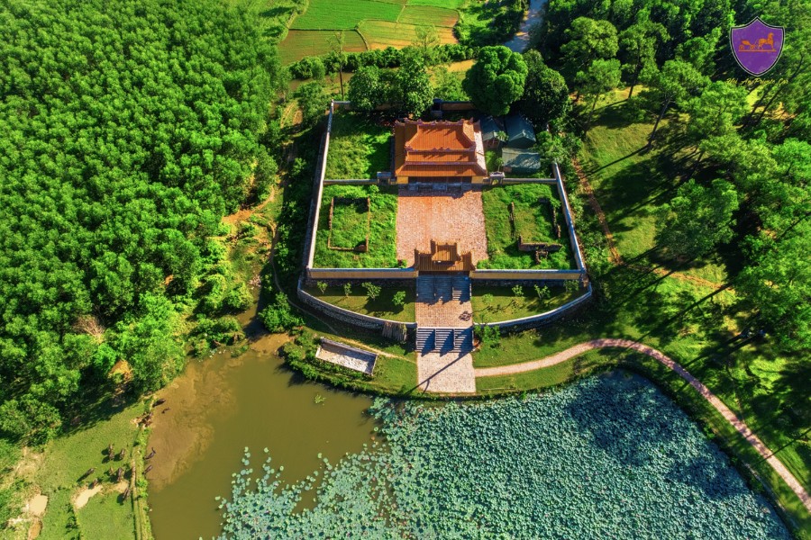 Gia Long Royal Tomb - Hoi An Private Car