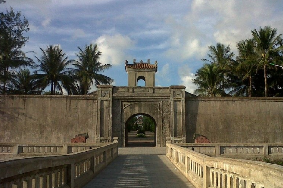 Hue DMZ Tour-Vietnam DMZ Tour - Hoi An Private Car