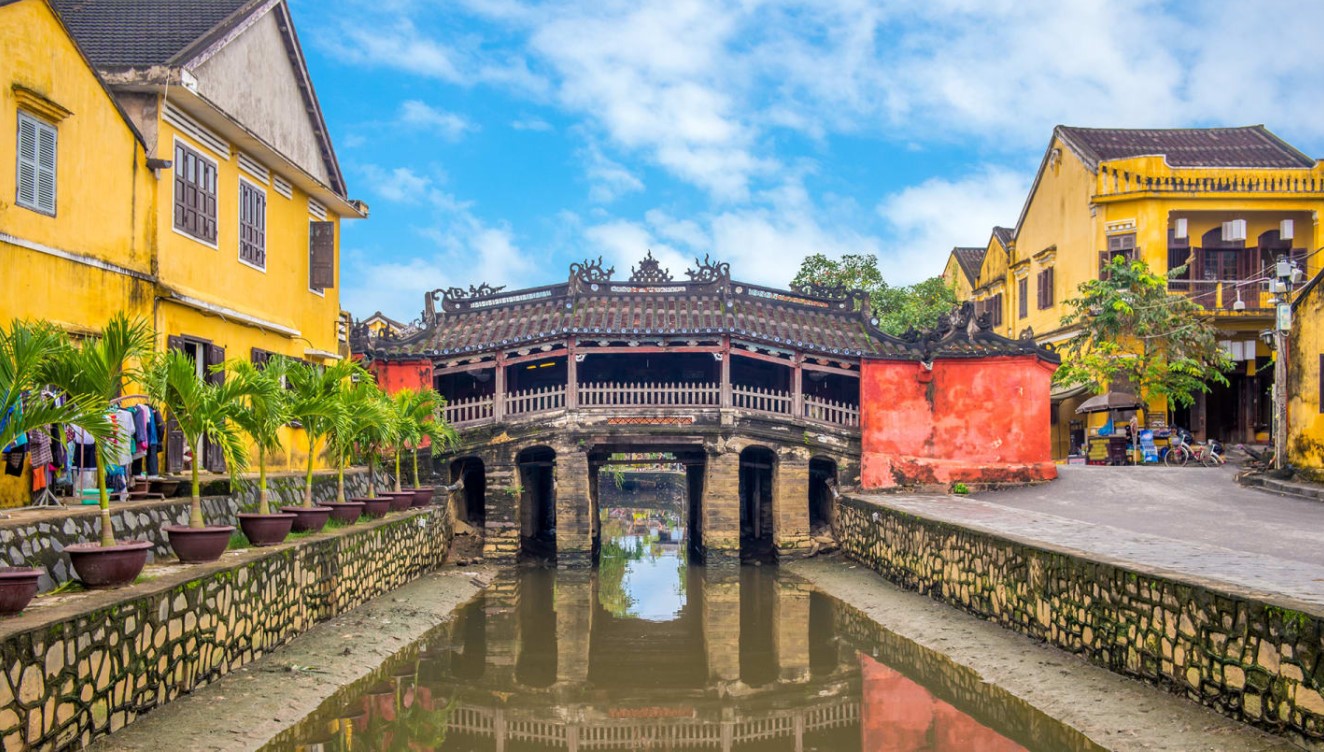 Transfer-From-Dong-Hoi-Hoi-An-Private-Car