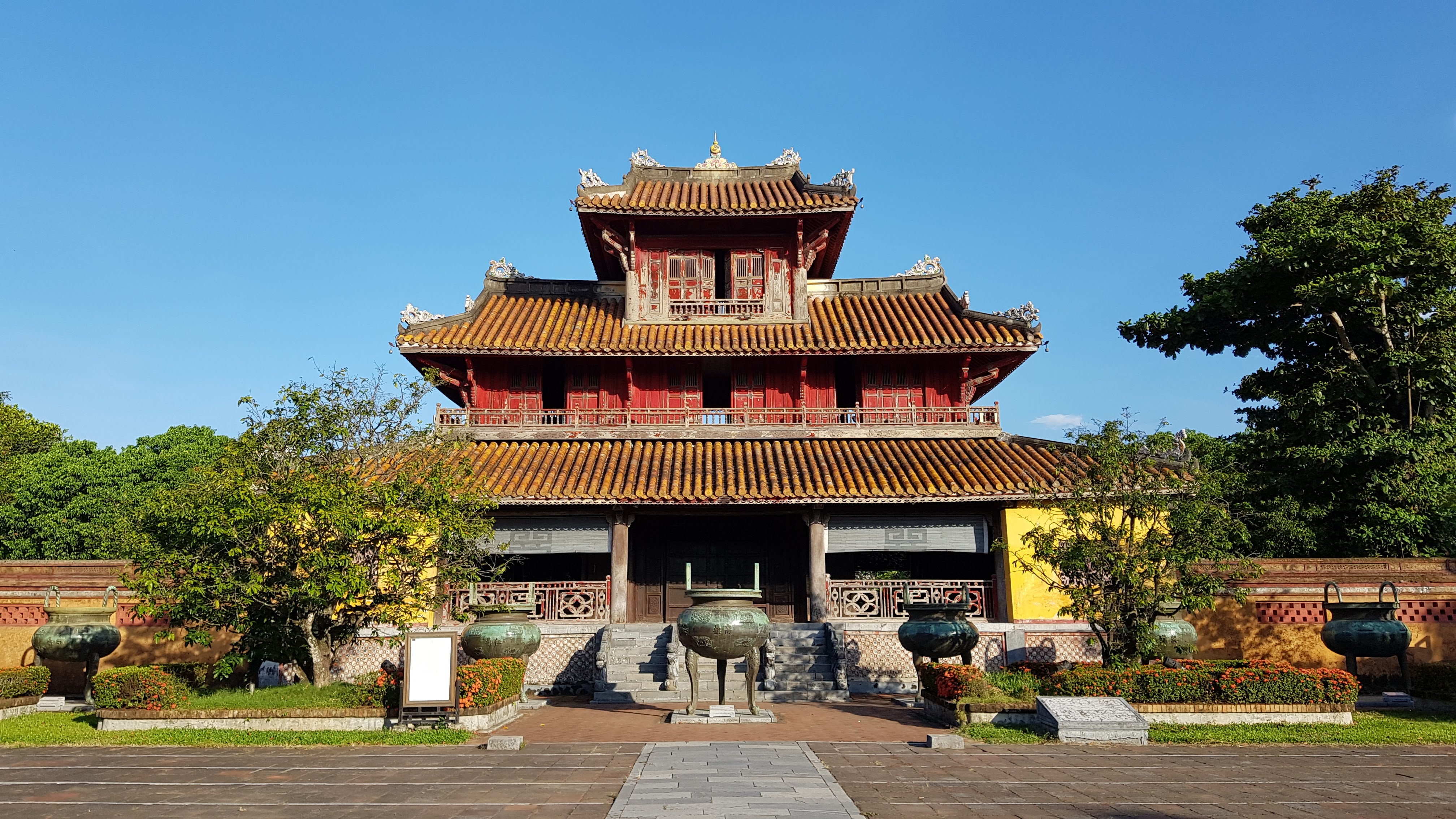 Hoi An to Hue Day Trip- Hoi An Private Car