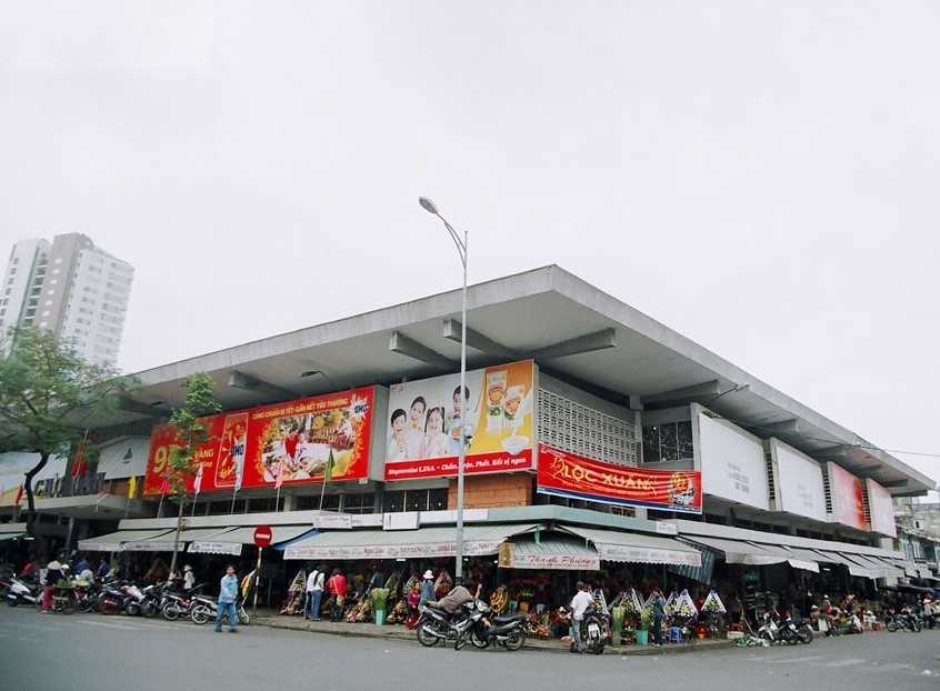 Da-Nang-City-Tour-Hoi-An-Private-Car