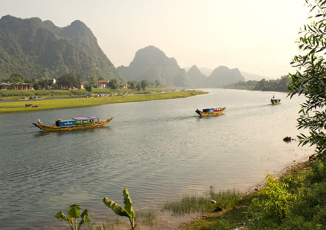 Hue-To-Phong-Nha-By-Private-Car-Transfer-Hoi-An-Private-Car-Travel