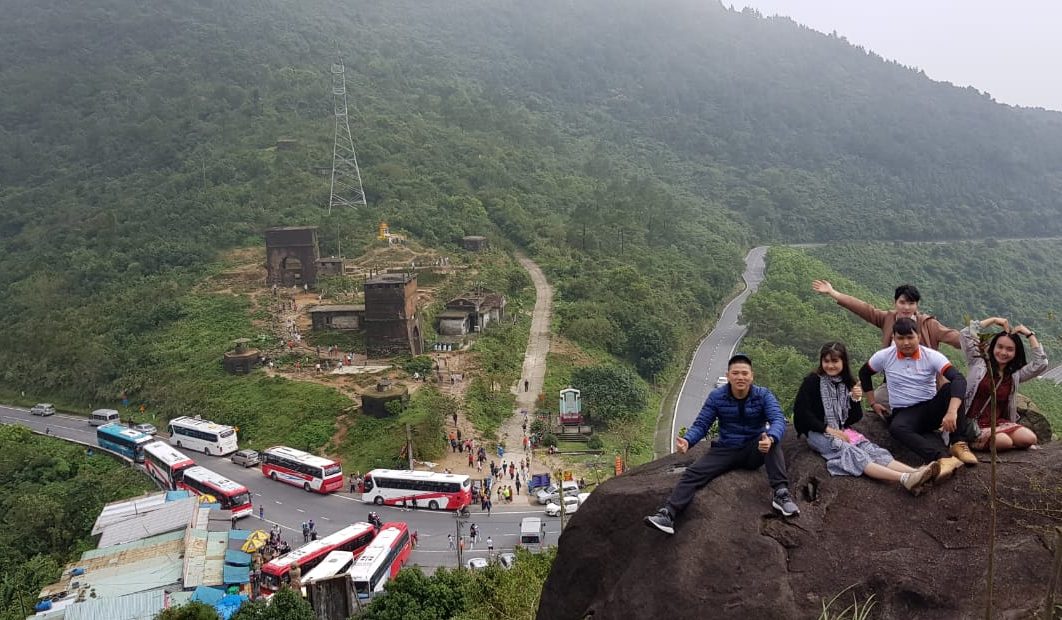 Stop at Hai Van pass, Hoian Private Car