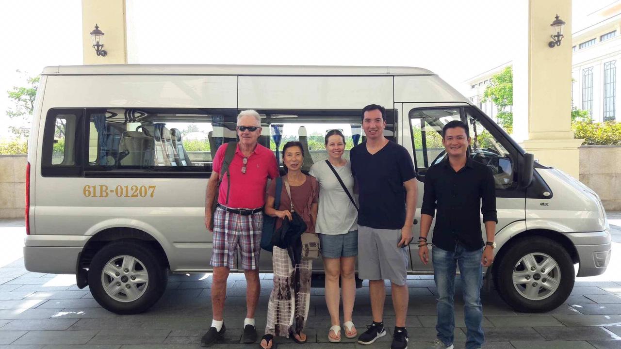 Hoi An Private driver say goodbye at your hotel in Hue city