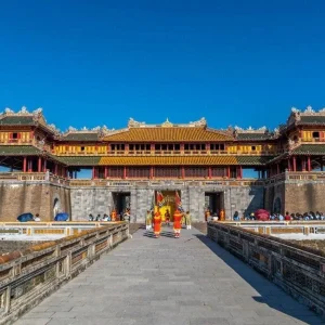 Phong Nha to Hue private car transfer - Hoi An Private Car