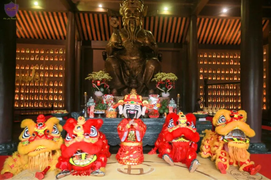 God Of Wealth - Hoi An Private Car