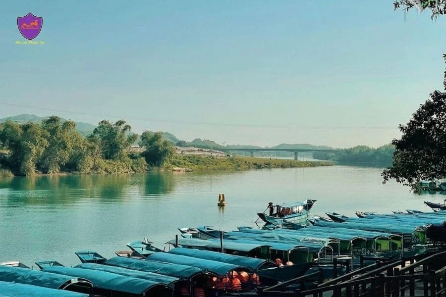 Private car Dong Hoi to Phong Nha - Hoi An Private Car