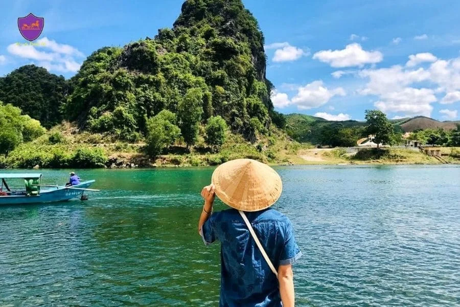 Private car Dong Hoi to Phong Nha - Hoi An Private Car